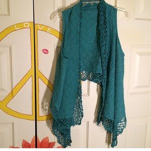 High low sleeveless sweater!